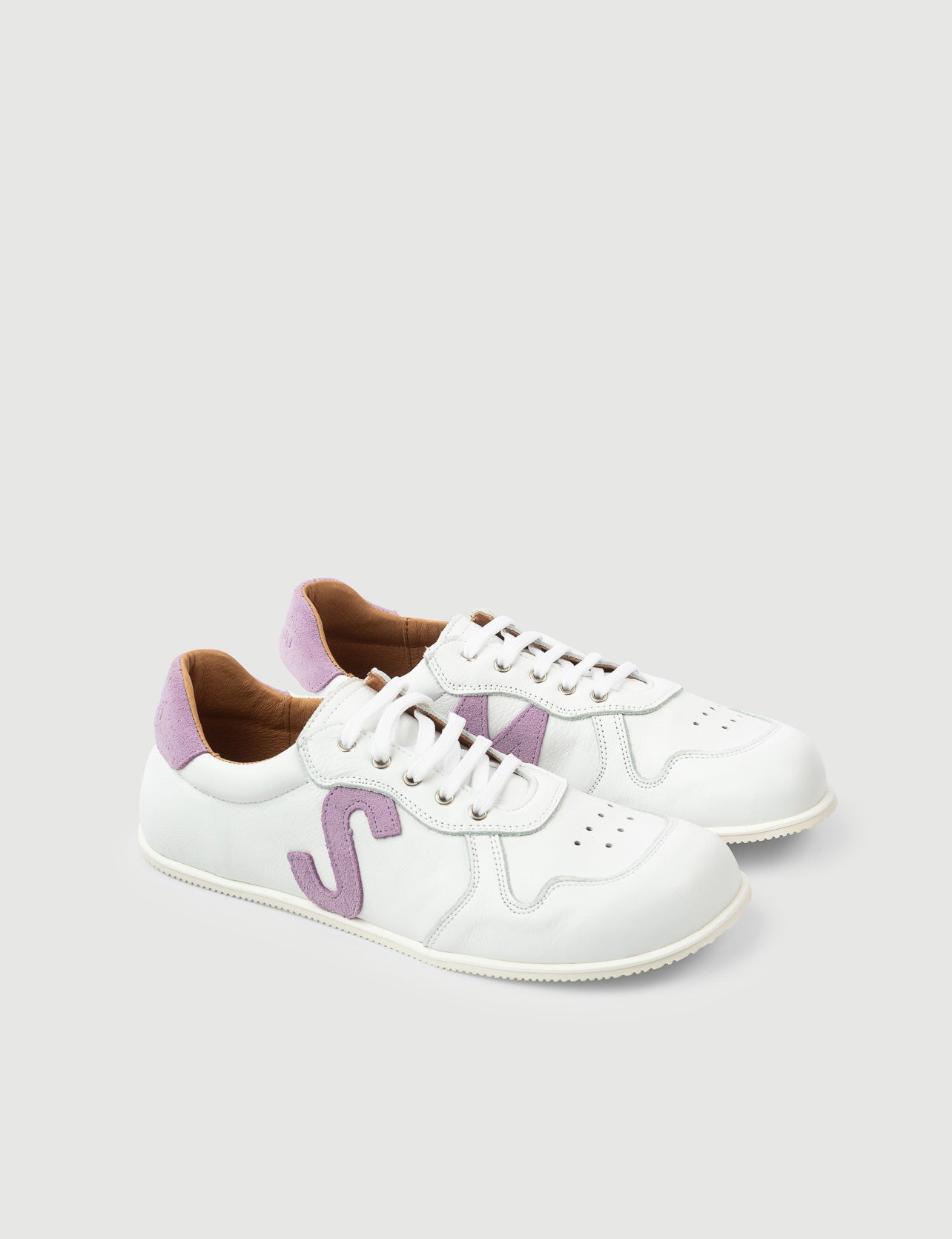 BAMBA BLANCA Y LAVANDA - Zapato Barefoot Artesanal | SHUU BAREFOOT